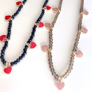 ❤️Brand new beaded choke necklace with heart charm set!❤️